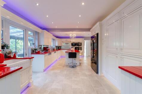 8642730-interior71.jpg