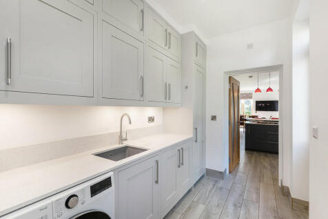 4 Flint Way ph21