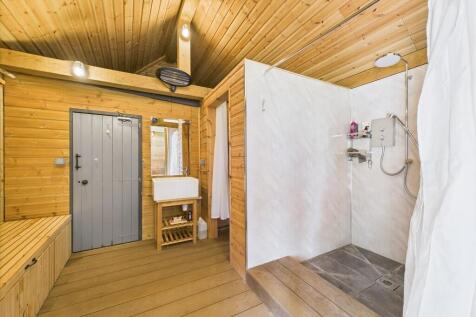 CAM01689G0-PR0470...