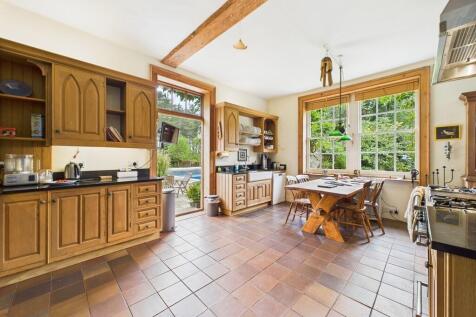 CAM01689G0-PR0481...