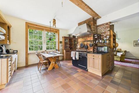 CAM01689G0-PR0481...