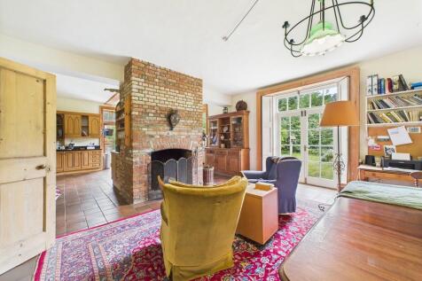 CAM01689G0-PR0481...