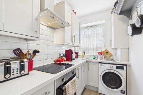 CAM03741G0-PR0111...