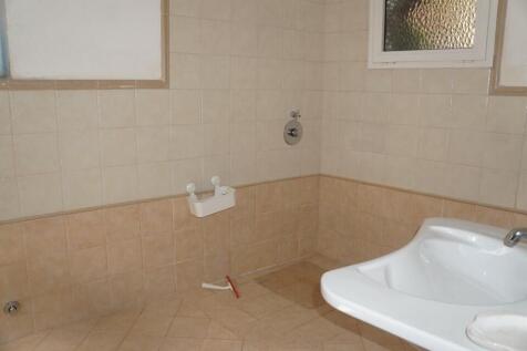 Easy Access Bathroom