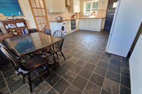 Spacious Kitchen/Diner