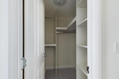 Master Bedroom Dressing Area