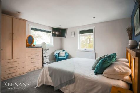 Master Bedroom4.jpg