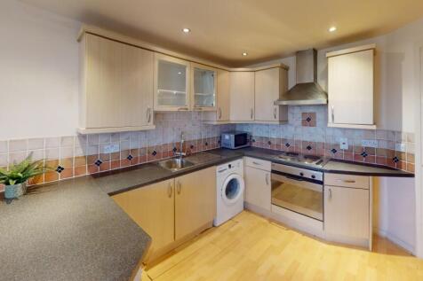 20-Royal-Victoria-Court-Kitchen