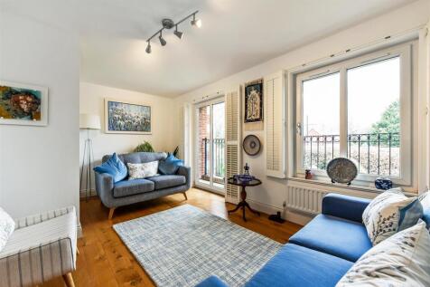 Sitting/Bedroom