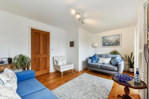 Sitting/Bedroom
