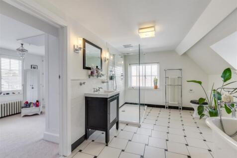 Norton Way South 334-2.jpg