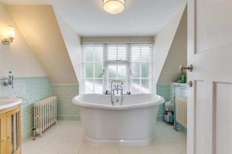 Norton Way South 334-22.jpg