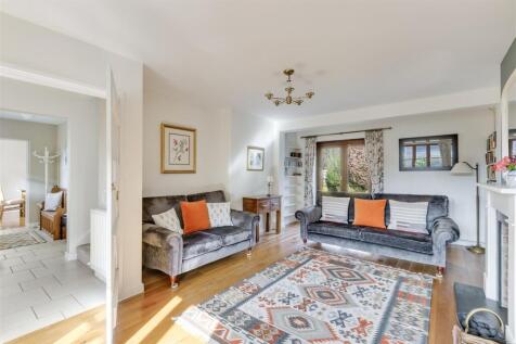 Hitchin Road 20-24.jpg