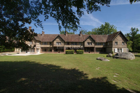 fontainebleau rightmove property