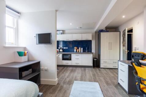 65728F51-4EA8-4B40-A