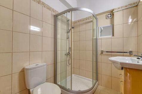 Bedroom 3 Ensuite