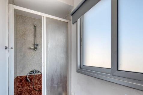 Bedroom 1 Ensuite