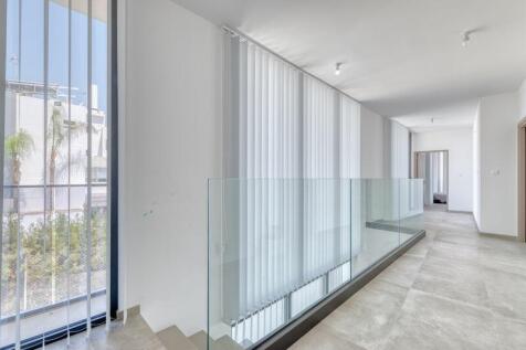 1st Floor Landing