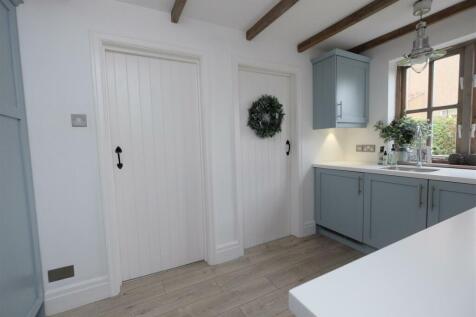 38 Middle Road, Kingswood, Bristol BS15 4XH House 