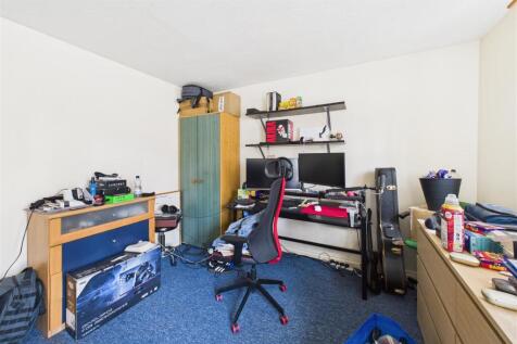 21 Lancelot Road, Stoke Park, Bristol BS16 1WG | F