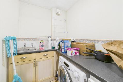 21 Lancelot Road, Stoke Park, Bristol BS16 1WG | F