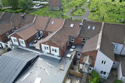 Flats 1 &amp; 2, 379 Bath Road, Arnos Vale, Bristol BS