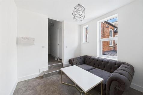 Flats 1 &amp; 2, 379 Bath Road, Arnos Vale, Bristol BS