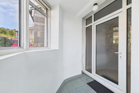 14 Dentwood Grove, Coombe Dingle, Bristol BS9 2QH 