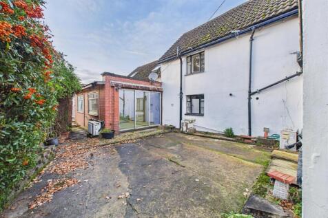 Georgia House, Cambridge, Gloucester GL2 7AL | Fre