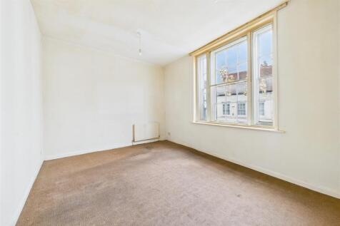 Flats A, B, C 18 Church Street, Tewkesbury, GL20 5