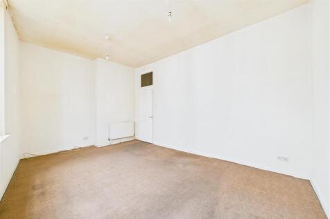 Flats A, B, C 18 Church Street, Tewkesbury, GL20 5