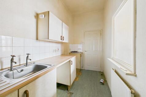 Flats A, B, C 18 Church Street, Tewkesbury, GL20 5