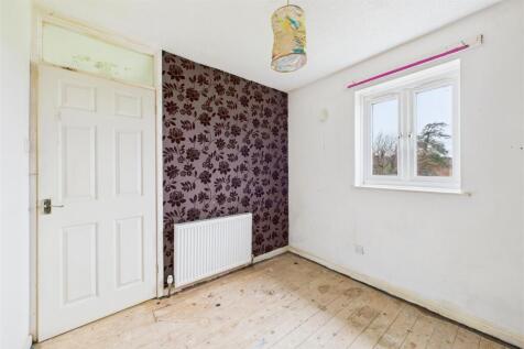 15, Courten15 Courtenay Walk, Worle, North Somerse