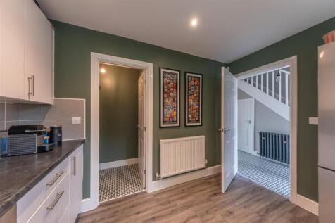 Acorn House-005.jpg
