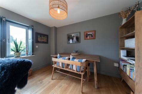 Acorn House-008.jpg