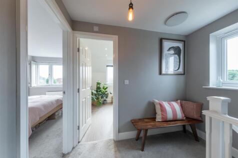 Acorn House-025.jpg