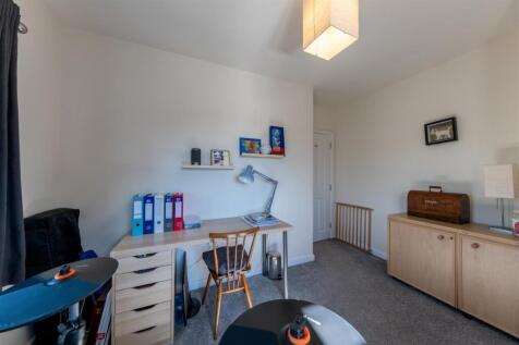 3 Tiverton Way-030.jpg