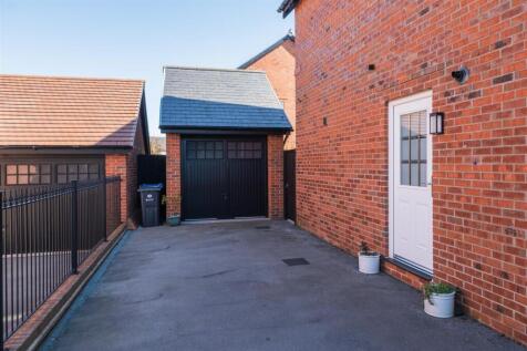 3 Tiverton Way-042.jpg