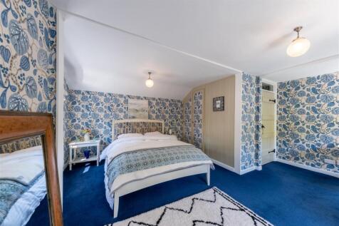 Broadway Farmhouse-0068.jpg