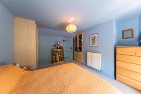 Broadway Farmhouse-0066.jpg