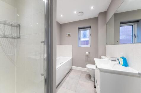 30 Thistle Close-041.jpg