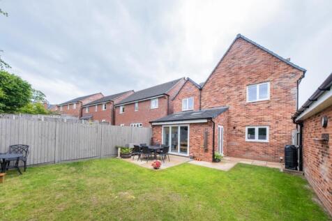 30 Thistle Close-048.jpg