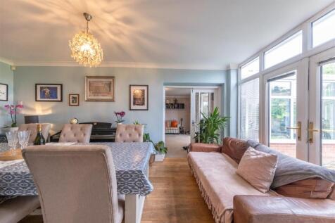 10 Walkers Lane-014.jpg