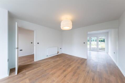 25 The Paddock-012.jpg