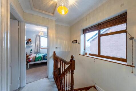 57 Oathills Drive-028.jpg