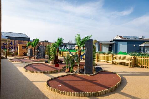 2019 Broadland Sands Suffolk Dino Golf Course Empt