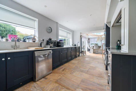 1316077-6-6876550...