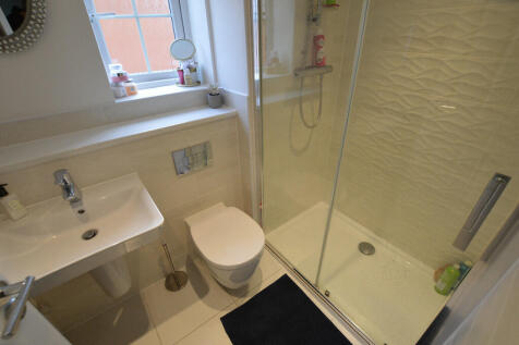 Master En-Suite
