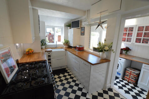 Fitted Kitchen