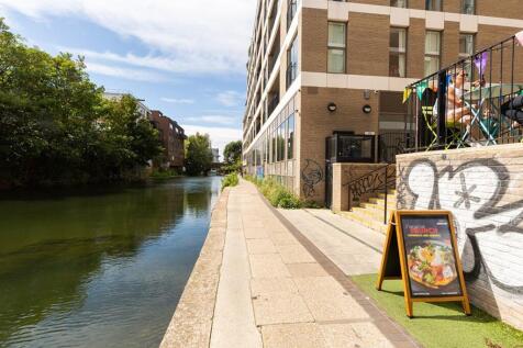 50 De Beauvoir Crescent 33.jpg